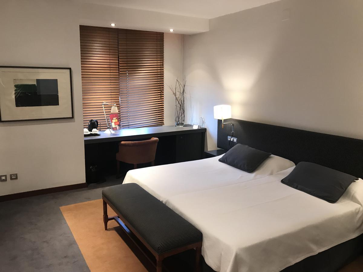 Hotel Condes De Urgel 레이다 외부 사진